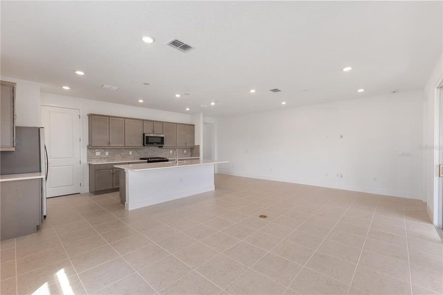 Image 39 of a home in Ocala Preserve.