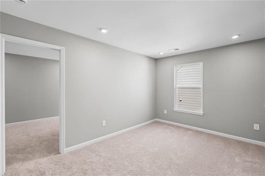 Spacious, unfurnished interior of a new home in Twin Lakes, Hoschton (Image 32). Spacious, unfurnished interior of a new home in Twin Lakes, Hoschton (Image 32).