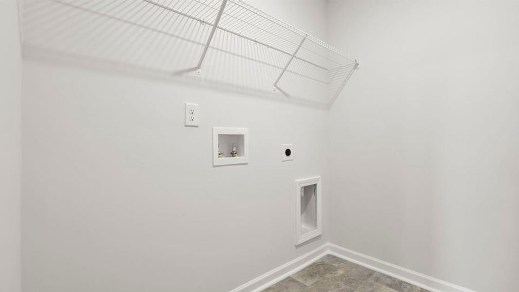 Spacious, unfurnished interior of a new home in Durbin Meadows Traditions, Fountain Inn (Image 34).