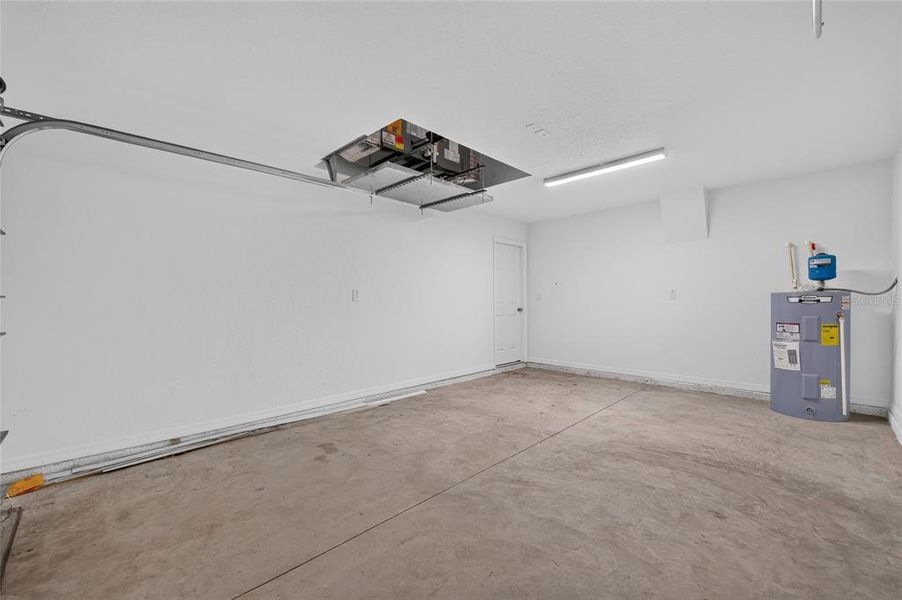 Spacious, unfurnished interior of a new home in , Ocala (Image 27). Spacious, unfurnished interior of a new home in , Ocala (Image 27).