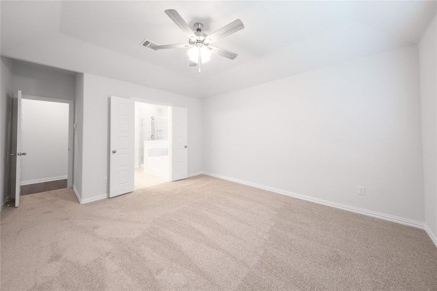 Spacious, unfurnished interior of a new home in Churchill: Meadows 50', Anna (Image 18). Spacious, unfurnished interior of a new home in Churchill: Meadows 50', Anna (Image 18).