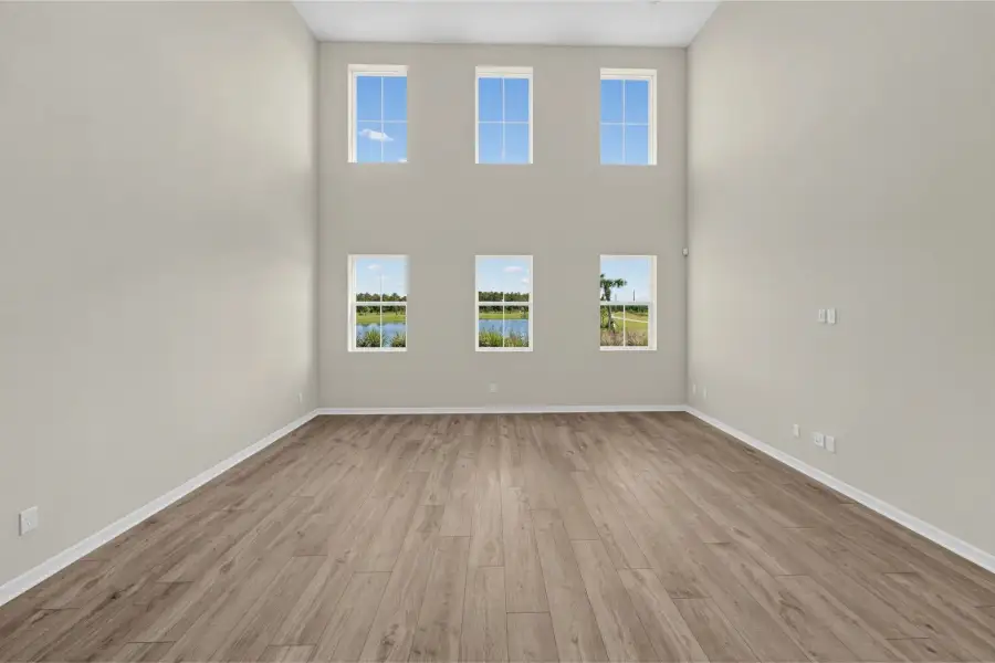 Spacious, unfurnished interior of a new home in Weslyn Park, St. Cloud (Image 16).