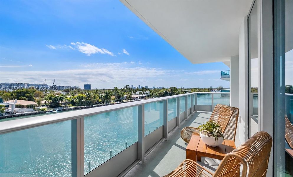Condo located in Bay Harbor Islands, FL showcasing its design and architecture (Image 4).