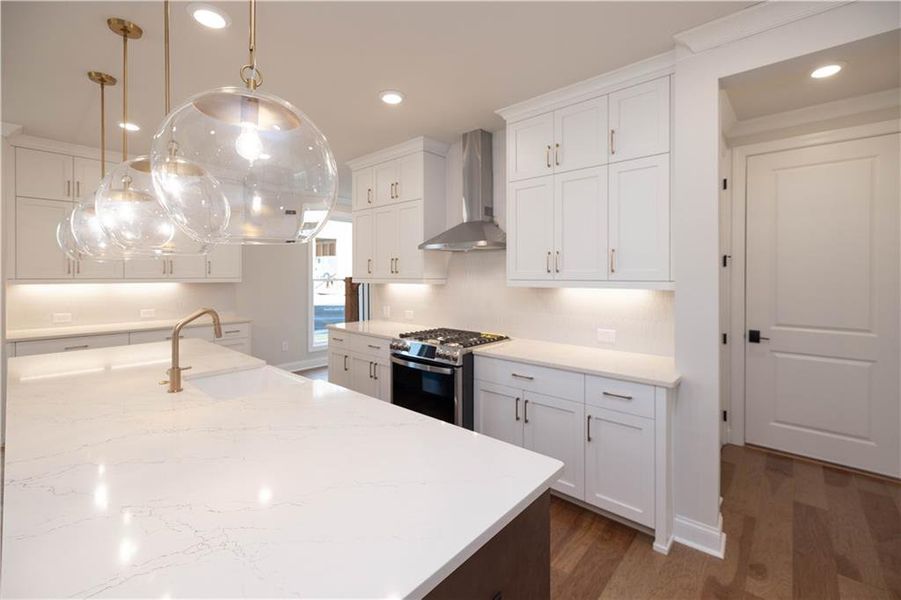 Furnished interior view inside a new home in Ward's Crossing Townhomes, Johns Creek (Image 12).