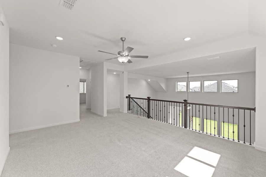 Spacious, unfurnished interior of a new home in Meadow Run, Melissa (Image 32).