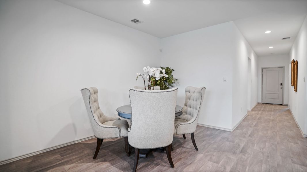 Representative furnished interior of a home built from the EASTON by D.R. Horton in Westward Pointe, Sealy (Image 11).