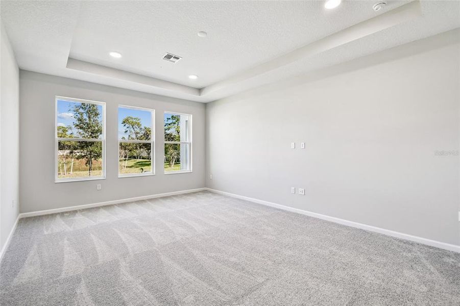 Spacious, unfurnished interior of a new home in Hawk's Overlook, Oviedo (Image 33). Spacious, unfurnished interior of a new home in Hawk's Overlook, Oviedo (Image 33).