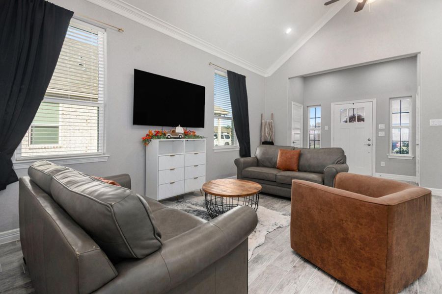 Furnished interior view inside a new home in , Anahuac (Image 14).