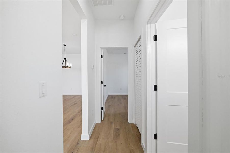 Spacious, unfurnished interior of a new home in , Dade City (Image 18).