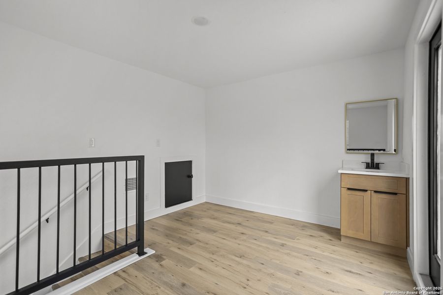 Spacious, unfurnished interior of a new home in , San Antonio (Image 51).