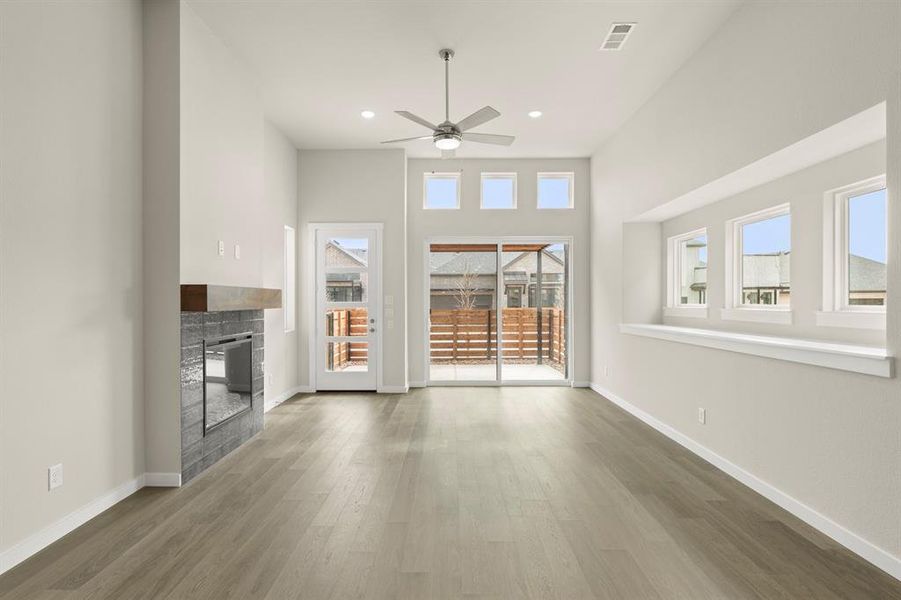 514 Sherwood_3512_Hickory_Family