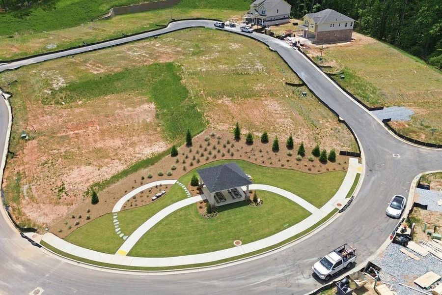 Community amenities in Auburn Glen, Dacula (Image 39).