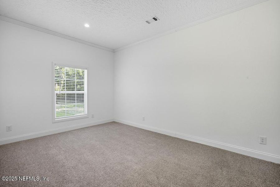 Spacious, unfurnished interior of a new home in , Macclenny (Image 18).