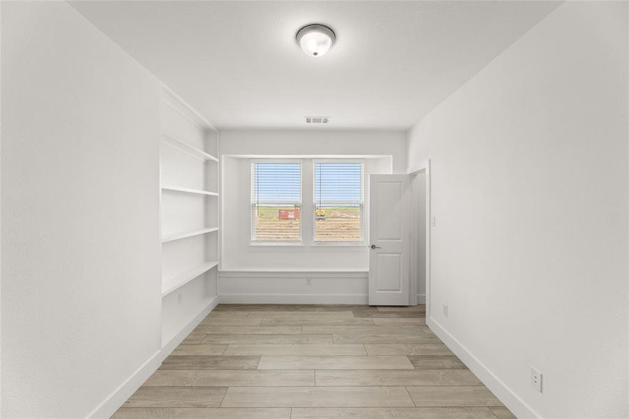 3739 Milwaulkee- Study-1