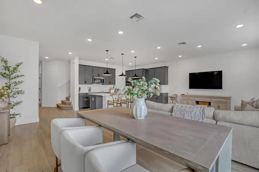 137 SE Birch (8)