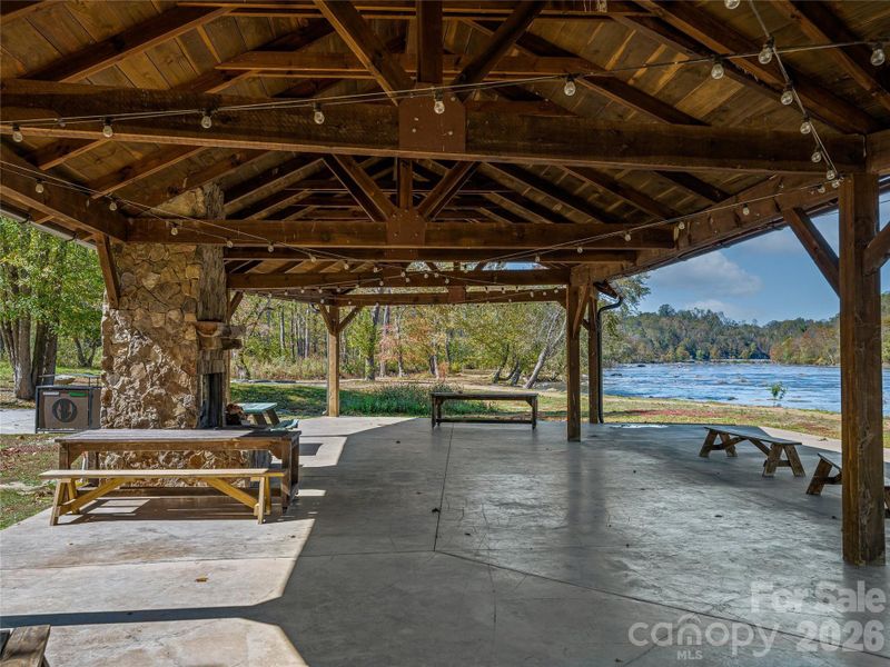 Community amenities in , Asheville (Image 34).