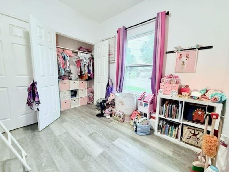 Furnished interior view inside a new home in , Brenham (Image 17).