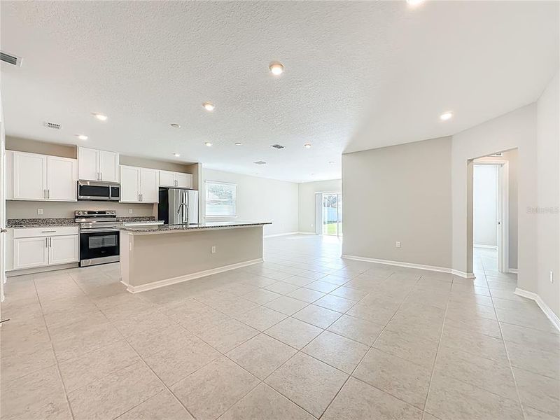 Spacious, unfurnished interior of a new home in Palm Coast, Palm Coast (Image 21).