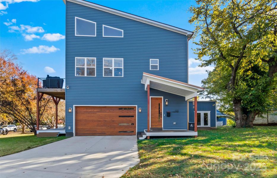 Exterior details and patio area of a home in , Winston-Salem (Image 20).