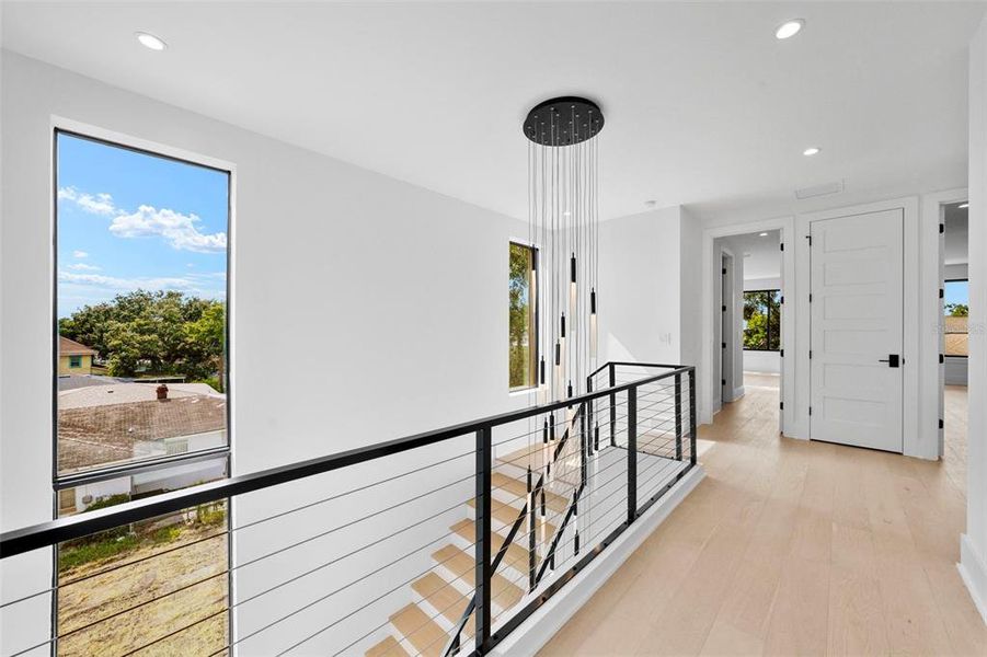 Spacious, unfurnished interior of a new home in , Tampa (Image 31).