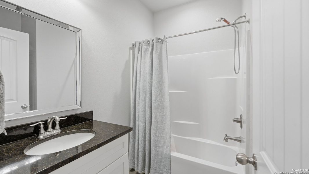 Furnished interior view inside a new home in , La Vernia (Image 16).