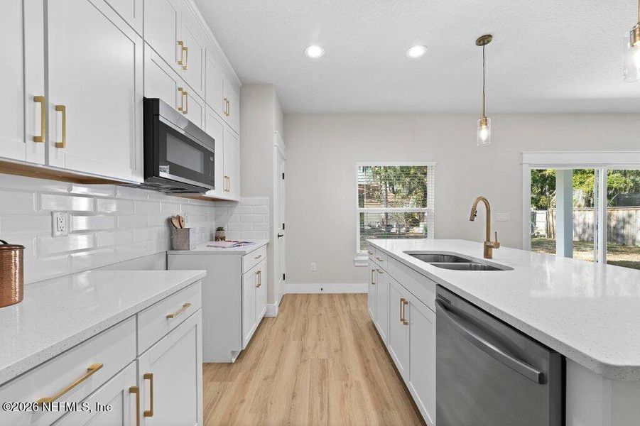 Furnished interior view inside a new home in , Jacksonville (Image 18).