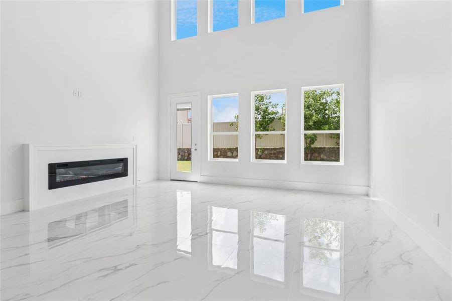Spacious, unfurnished interior of a new home in , Irving (Image 37).