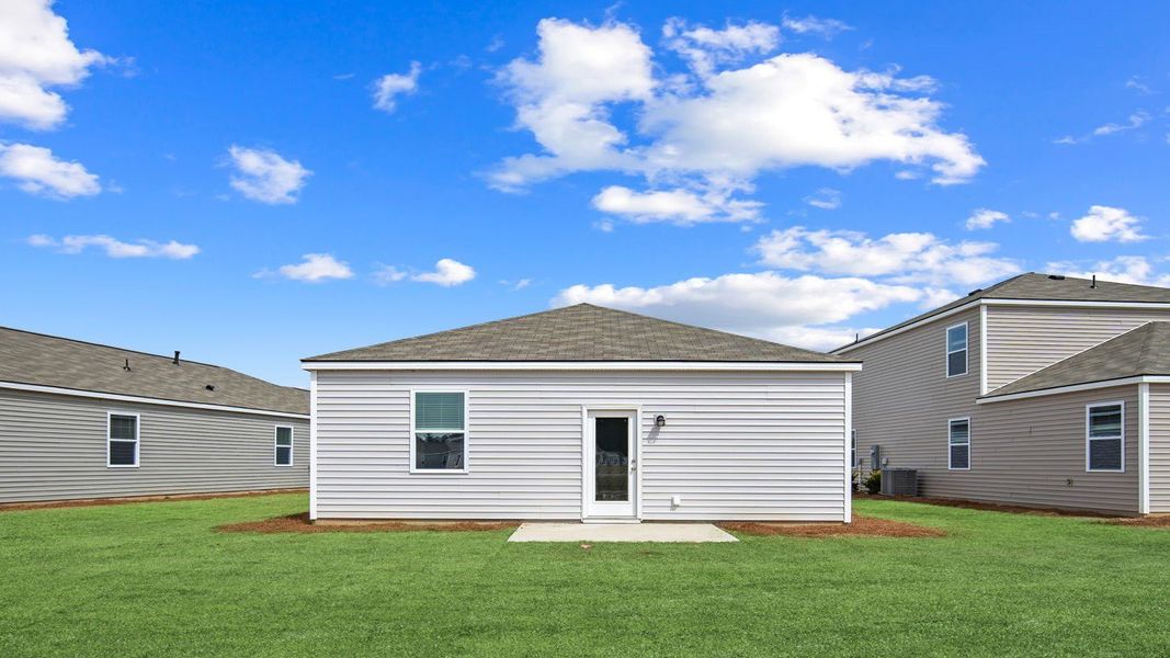 Exterior details and patio area of a home in Rice Hope, Port Wentworth (Image 4).