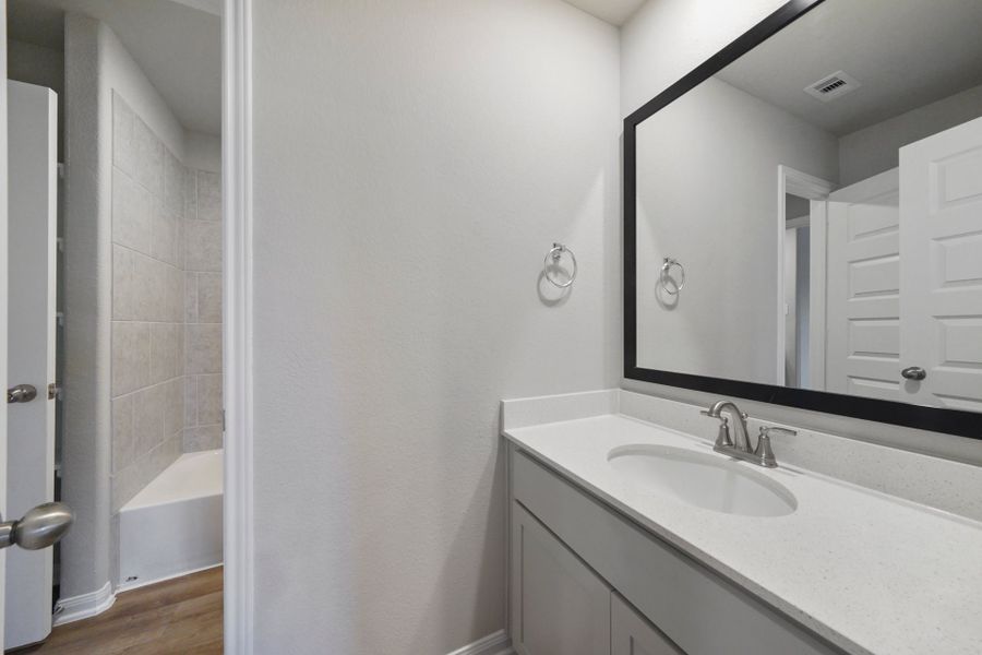 210 Valley Ranch Trail - Grant - Secondary Bathroom