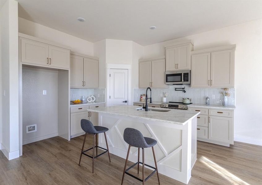 Furnished interior view inside a new home in , Fort Worth (Image 6).