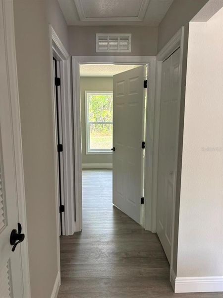 Spacious, unfurnished interior of a new home in , Dunnellon (Image 20).