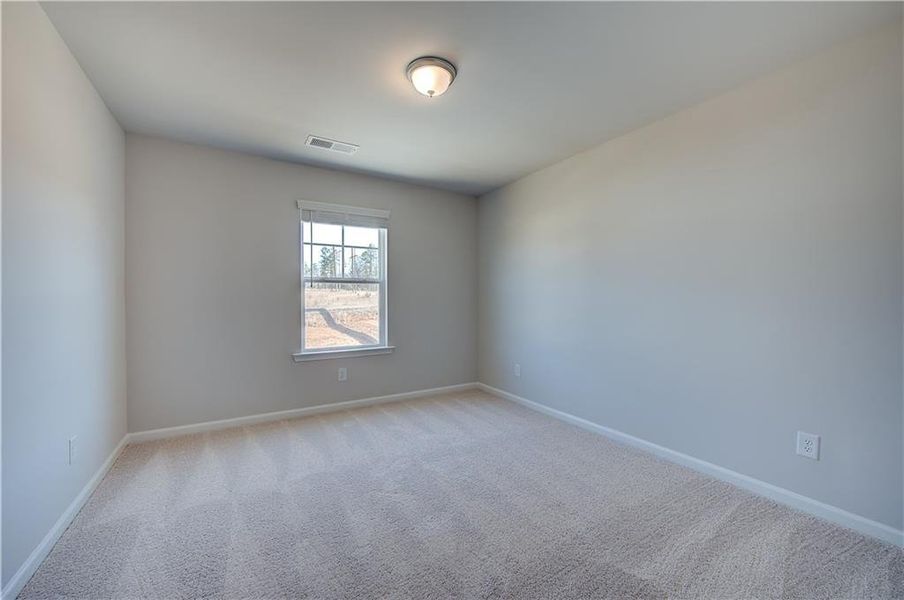 Spacious, unfurnished interior of a new home in Chapel Hill, Newnan (Image 14).