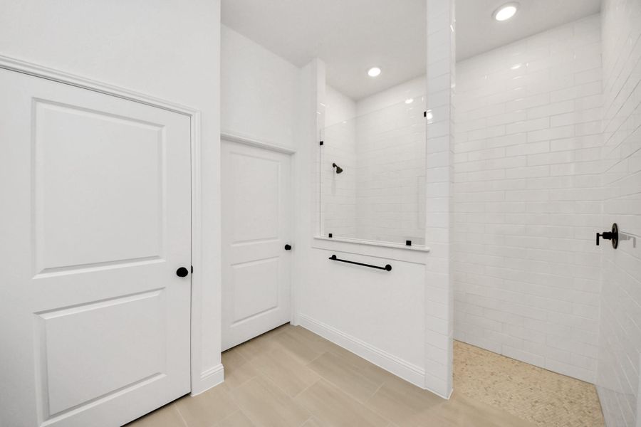 Furnished interior view inside a new home in Bridgeland: Signature Collection, Cypress (Image 6). Furnished interior view inside a new home in Bridgeland: Signature Collection, Cypress (Image 6).