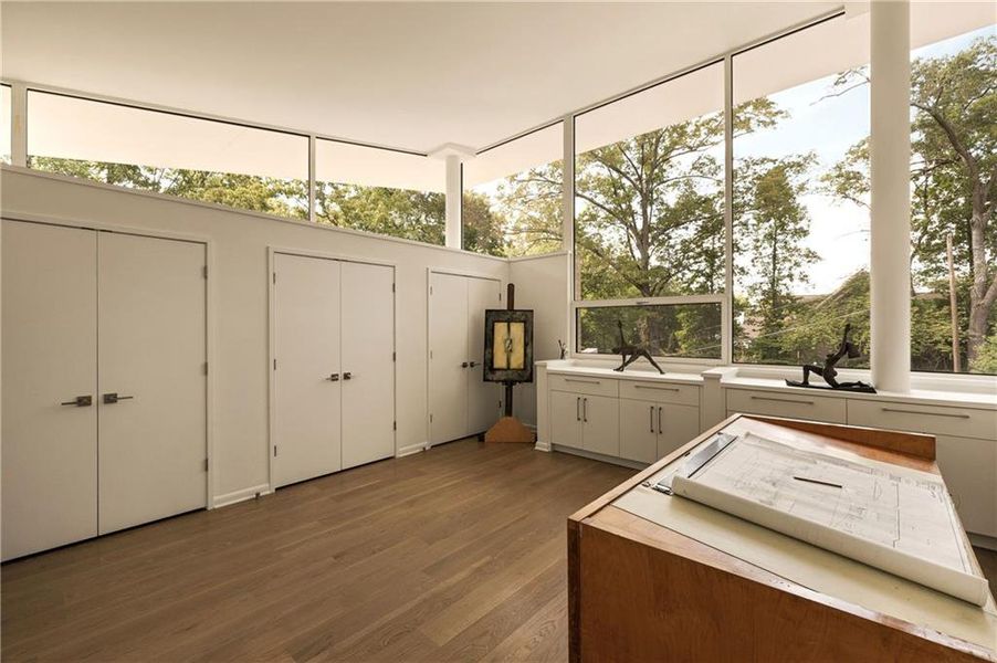 Furnished interior view inside a new home in , Atlanta (Image 12).