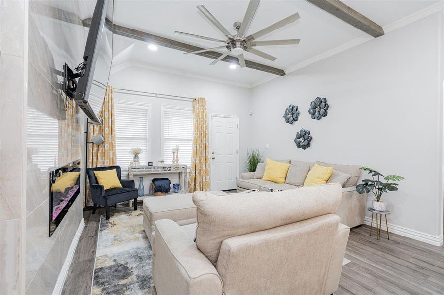 Furnished interior view inside a new home in , Dallas (Image 12).