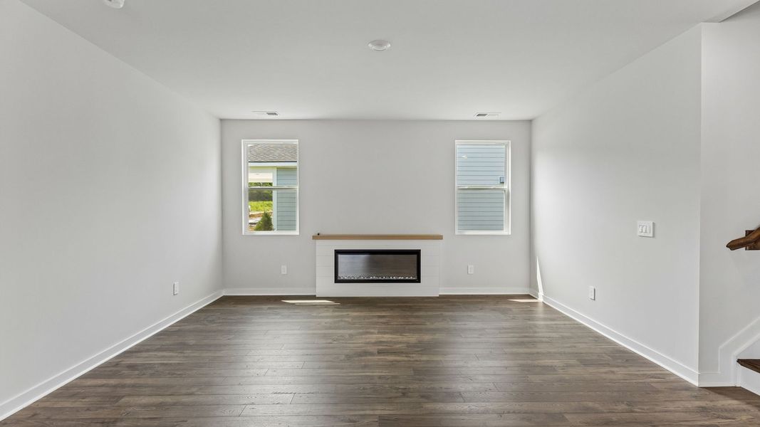 Spacious, unfurnished interior of a new home in Reserve at Hickory Ridge, Columbia (Image 36).
