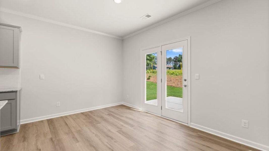 Spacious, unfurnished interior of a new home in Fairhaven, Lithia Springs (Image 31).