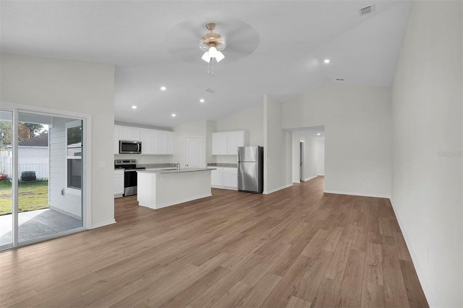 Spacious, unfurnished interior of a new home in Palm Coast, Palm Coast (Image 13).