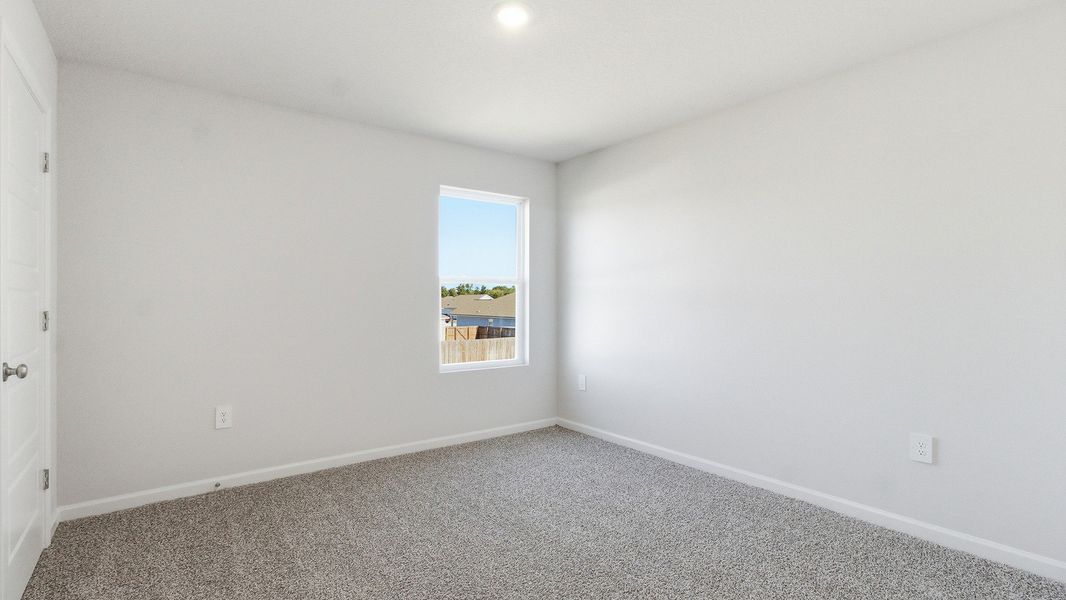 Spacious, unfurnished interior of a new home in Wesley Park, Crawfordville (Image 31).