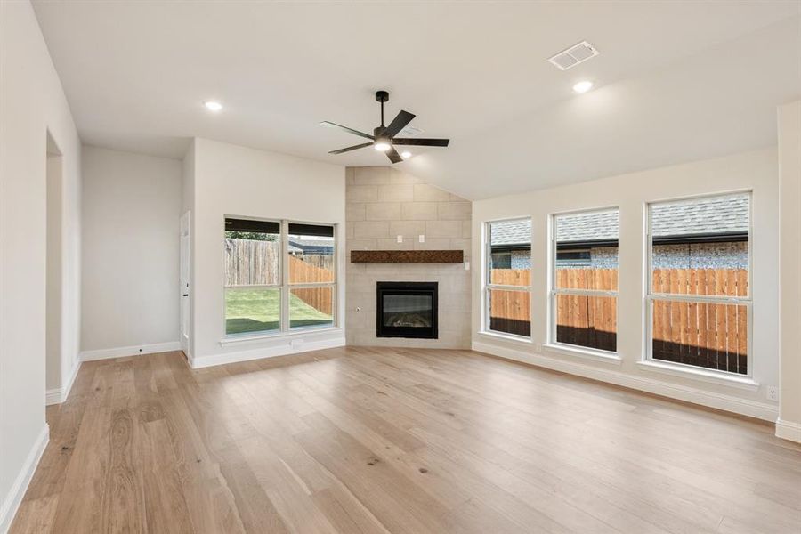 Image 33 of a home in Country Lakes Classic 50.