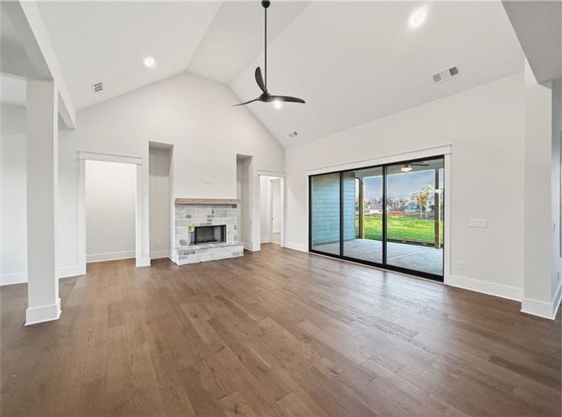 Spacious, unfurnished interior of a new home in , Rydal (Image 46).