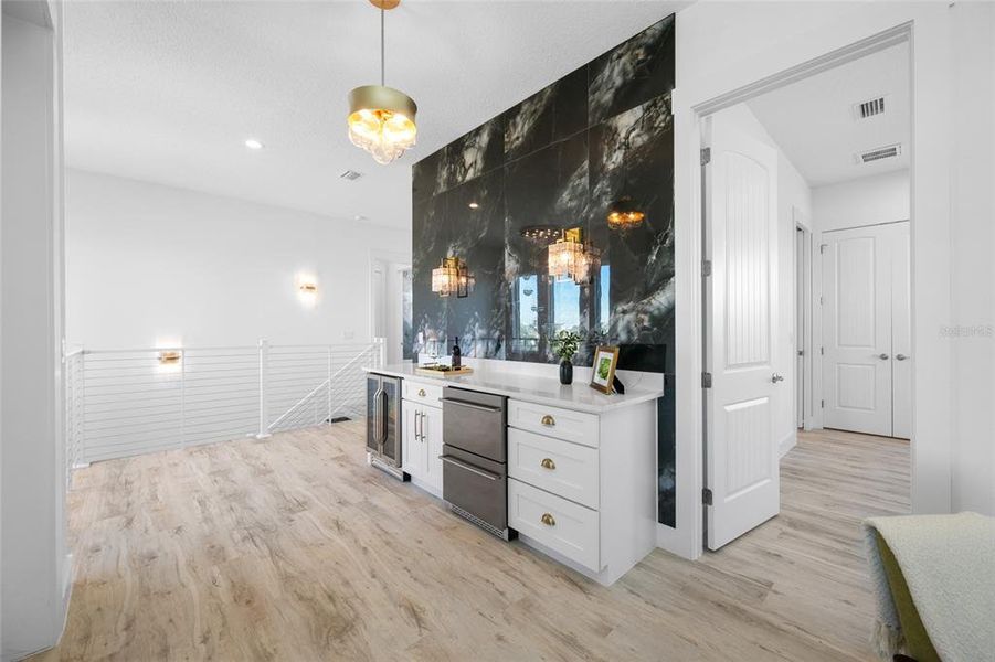 Furnished interior view inside a new home in , Treasure Island (Image 37).