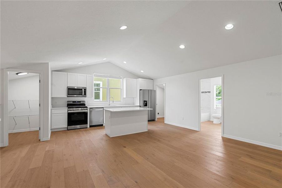 Image 52 of a home in .