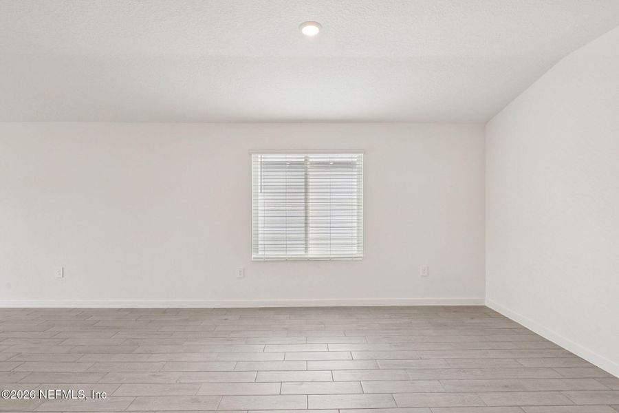 Spacious, unfurnished interior of a new home in Cypress Meadows - Signature Series, Jacksonville (Image 23).