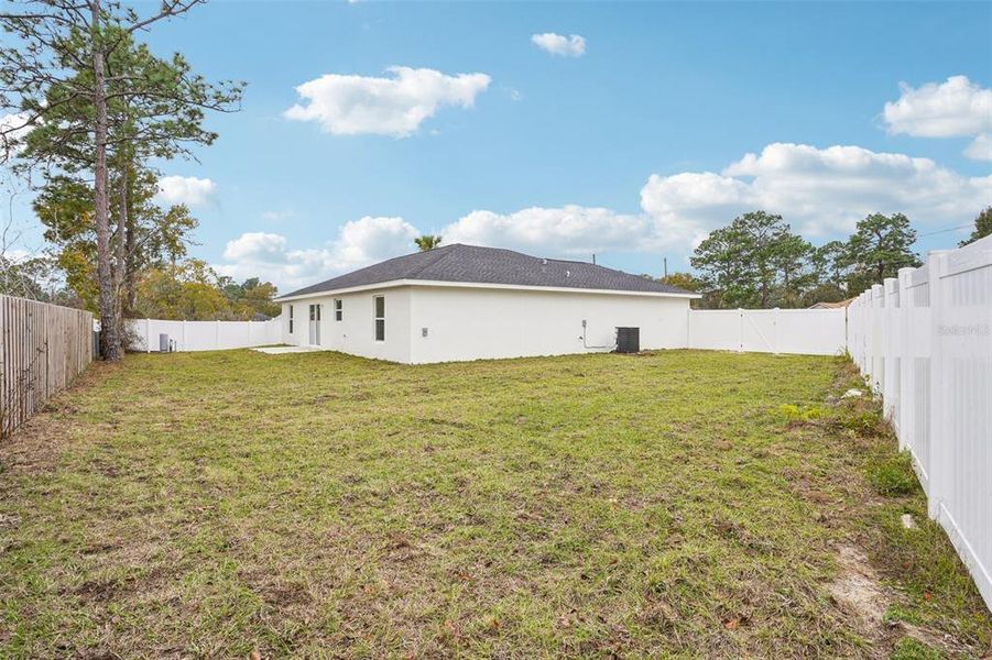Exterior details and patio area of a home in , Ocala (Image 29). Exterior details and patio area of a home in , Ocala (Image 29).