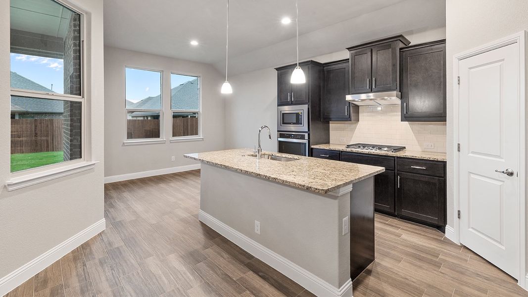 Furnished interior view inside a new home in Lakeview Pointe, Grand Prairie (Image 8).
