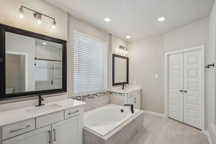 Furnished interior view inside a new home in Spring Brook Village - Luxe Series, Houston (Image 5). Furnished interior view inside a new home in Spring Brook Village - Luxe Series, Houston (Image 5).