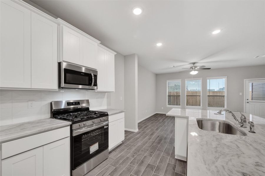 Furnished interior view inside a new home in Rollingbrook Estates, Baytown (Image 7).