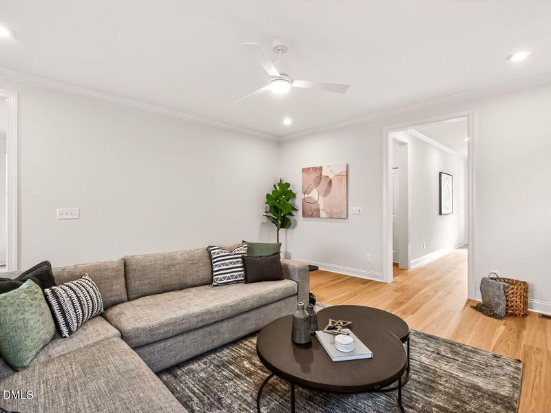 009-1280x960-living-room