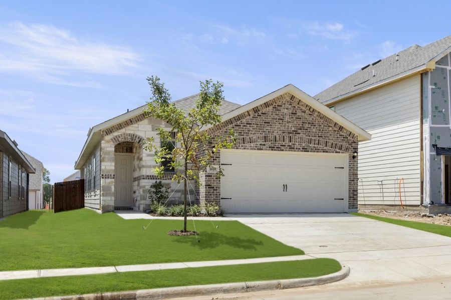 Representative exterior photo of a completed home built from the Cottonwood by Impression Homes in Bryant Farms, Melissa, TX (Image 2). Representative exterior photo of a completed home built from the Cottonwood by Impression Homes in Bryant Farms, Melissa, TX (Image 2).